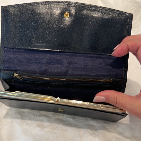 Vintage Celine C wallet in navy the kiss-lock - Picture 7 of 11